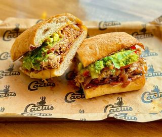 Torta Sandwicz z wolowiną BARBACOA