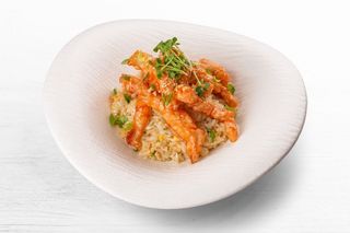 Курица в кисло-сладком соусе (320г)