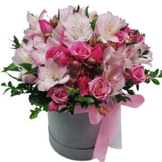 Pastelowo-różowy flower box