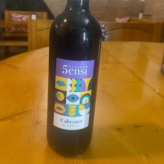 Vino in bottiglia rosso