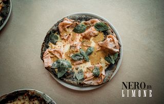 Pizza Bolognese Nera