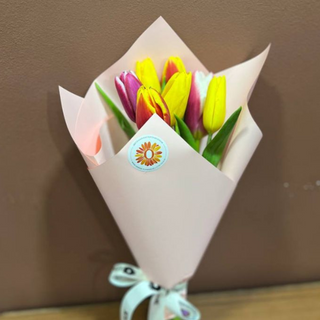 Букет из 7 тюльпанов микс