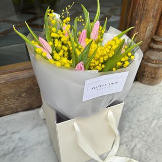 Spring Kit - Ramo de Mimosa y Tulipanes