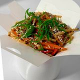 ქათმის ვოკი ტერიაკი სოუსით