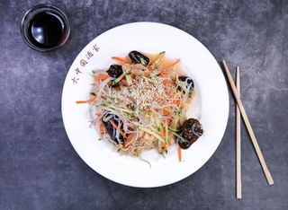 11. Китайска салата