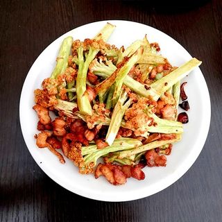 Cavolfiori cinesi con maiale al griglia