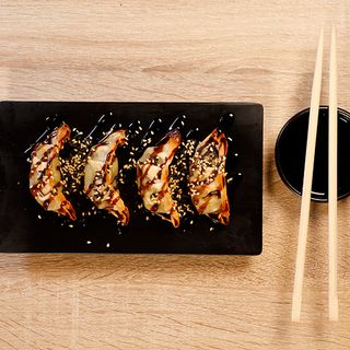 Gyozas de pollo y verduras (4 uds.)