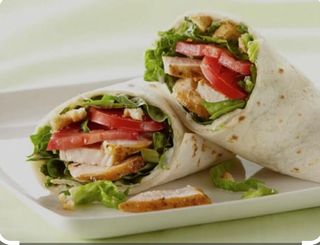 Тортила с пилешко месо