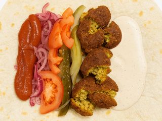 Шаурма «Tato Falafel»