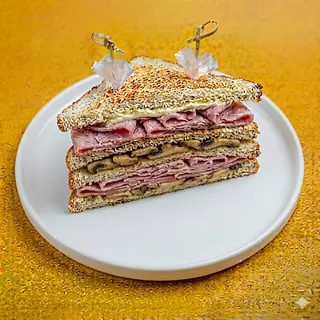 Tramezzino cotto e funghi