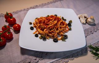 Strozzapreti alla putaneasca
