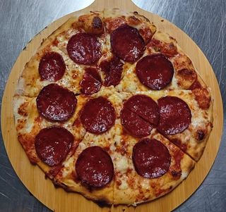 Pizza Salami Ø32cm