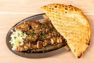 1/2 teleći bubrezi i 1/2 teleći ražnjići