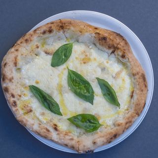 Pizza 4 Formaggi (32 Cm..)