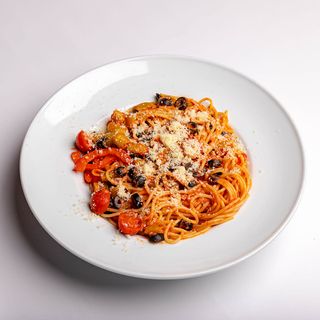 Spagetti Putanesca (Pikantne)