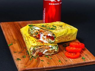 СУЛУГУНІ З КУРКОЮ . (350)