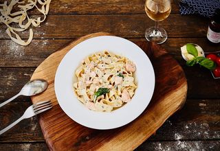 Талиатели със сьомга (400г)