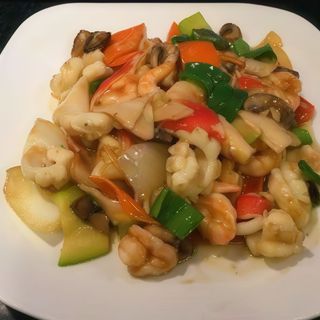 92. Mariscos Variados Salteados