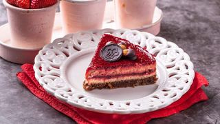 Presna Jagoda parče torte posno