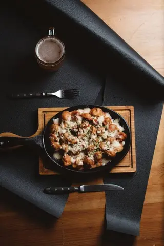 Пательня з пельменями (350г)