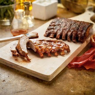 ხბოს ნეკნი აჯიკით