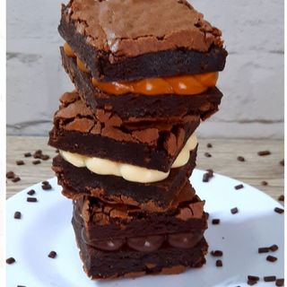 Brownie Recheado  leite nido