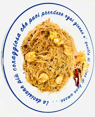 807.spaghetti di riso con gamberi