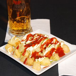 Patatas bravas