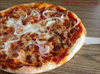 PIZZA RUSTICA TONNO E CIPOLLA