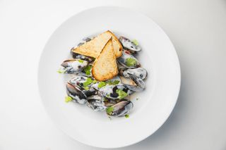 Мідії у вершковому соусі (300/250г)