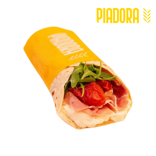 Prosciutto crudo, stracciatella, pomodorini secchi e rucola