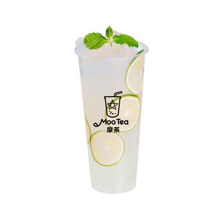 Iced Fresh Lemon Water