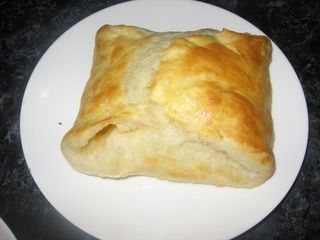 ნახევრად-ფენოვანი ხაჭაპური პატარა