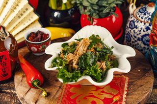 B2-ქათმის ხორცი ნივრით და სოიოს სოუსით