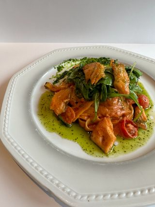 Tagliatelle Salmone E Rucola