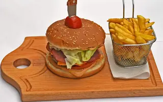 Cheeseburger + Kolač