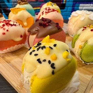 Макаронс фісташка-малина