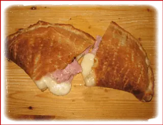 Calzone con prosciutto cotto
