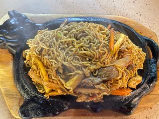 31. Tallarines Especiales Estilo Pekines