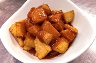 Patatas bravas (ración)