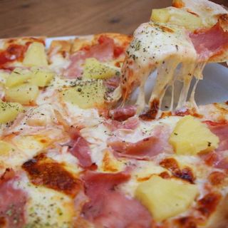 Pizza Hawaiana