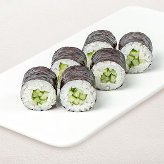 Ролл с огурцом (102г)