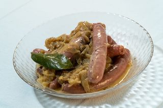 Salchichas Encebolladas