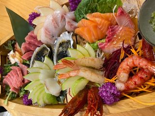 Plato Estrella Sashimi Nikkou (28 Uds.)