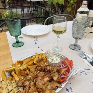 Пилешки гирос (550гр.)