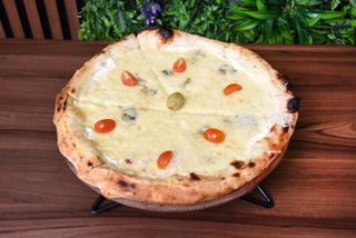 Pizza 4 vrste sira