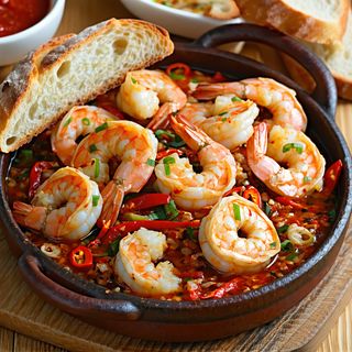 Пикантни сотирани скариди (200г)