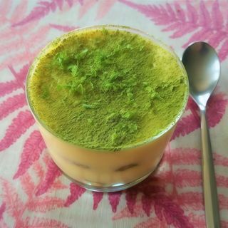Tiramisú casero con té matcha