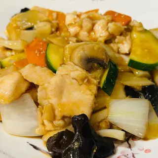58 Chop Suey de Galinha