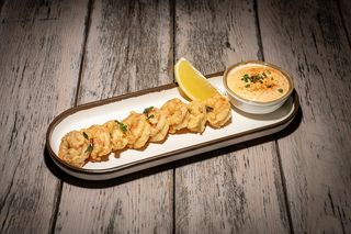 Cua de gamba arrebossada